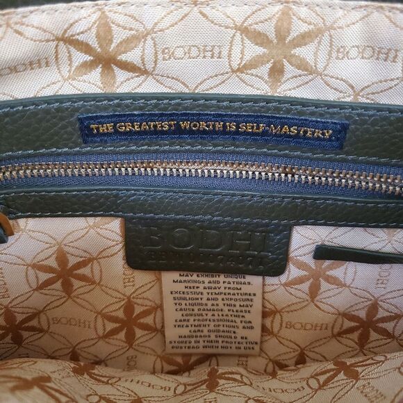 Bodhi Leather Crossbody Bag - Picture 14 of 15